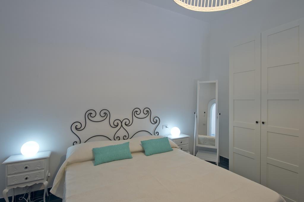 La Baia Villa Praiano Room photo